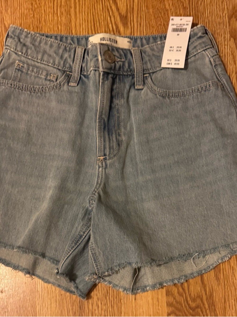 Hollister Light Curvy High Rise Relaxed Frayed Hem Shorts size 24 (00)